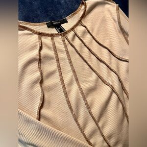 Cute crop top with seam detail